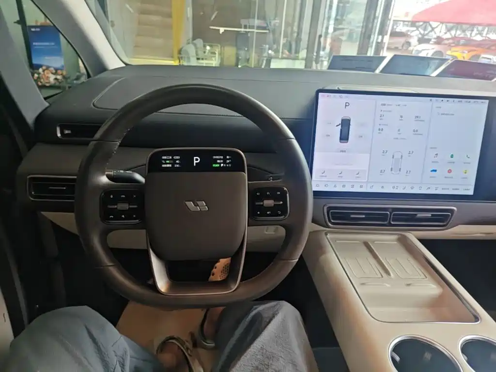 Li Auto Li MEGA — миниатюра 11
