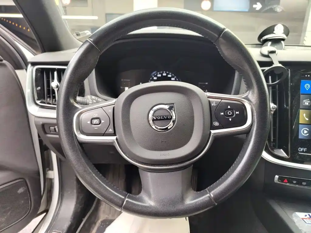 Volvo S60 — миниатюра 7