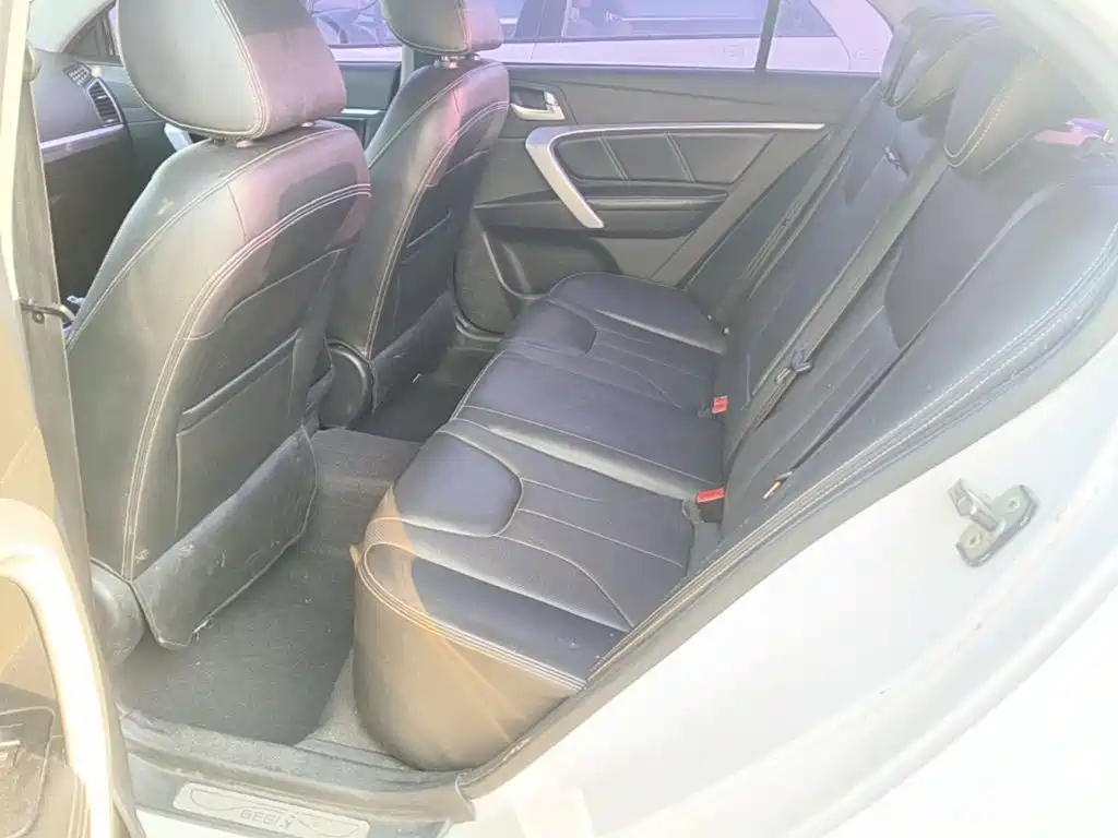Geely Emgrand — миниатюра 17
