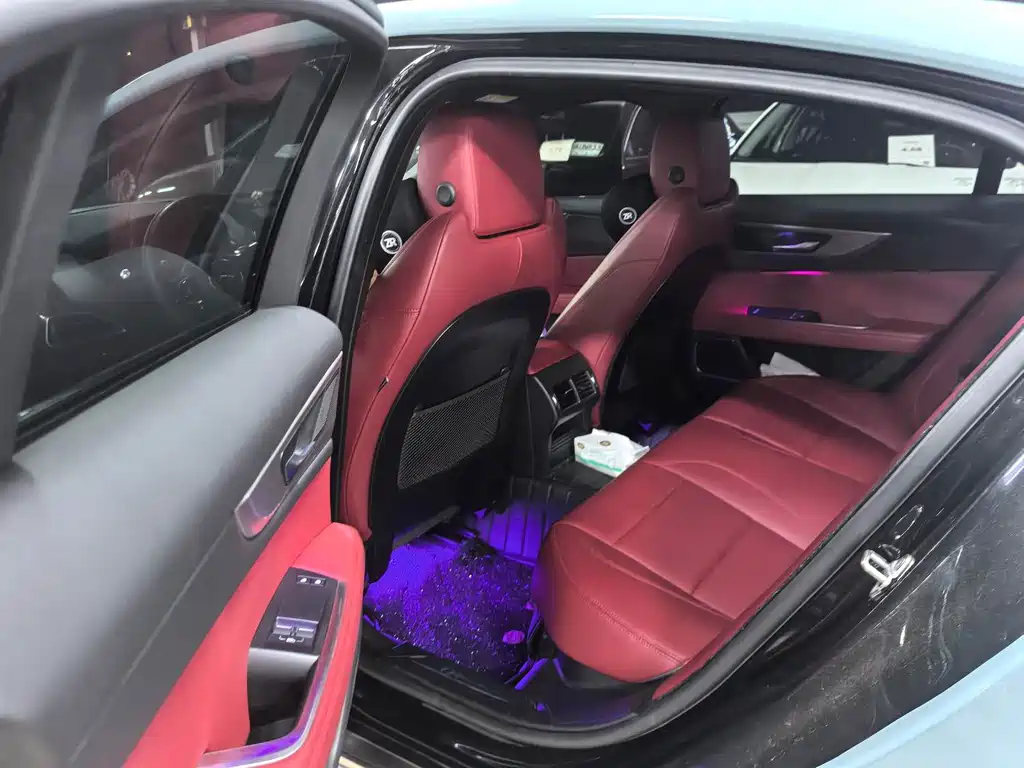 Jaguar XEL — миниатюра 5
