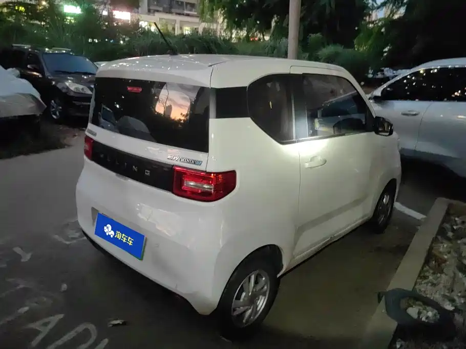 Wuling MINIEV — миниатюра 3