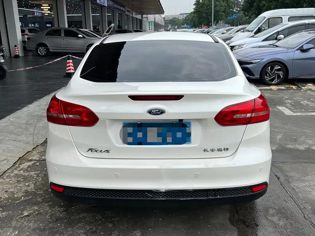 Ford Focus — миниатюра 12