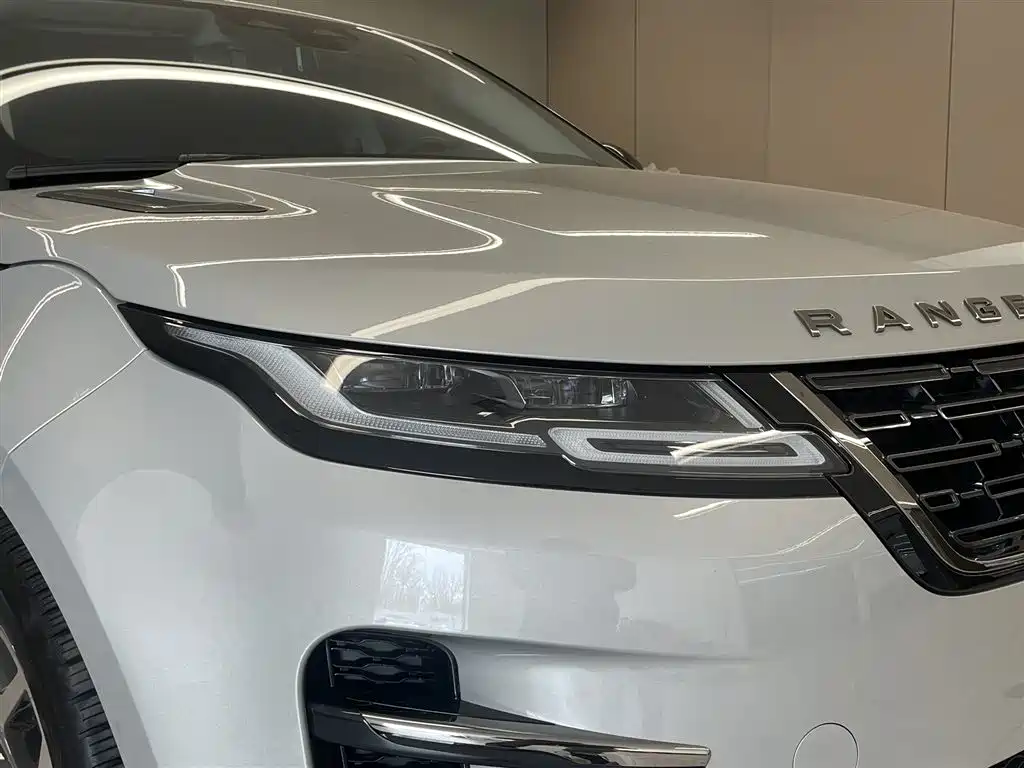Land Rover Range Rover Evoque 2024 L SE