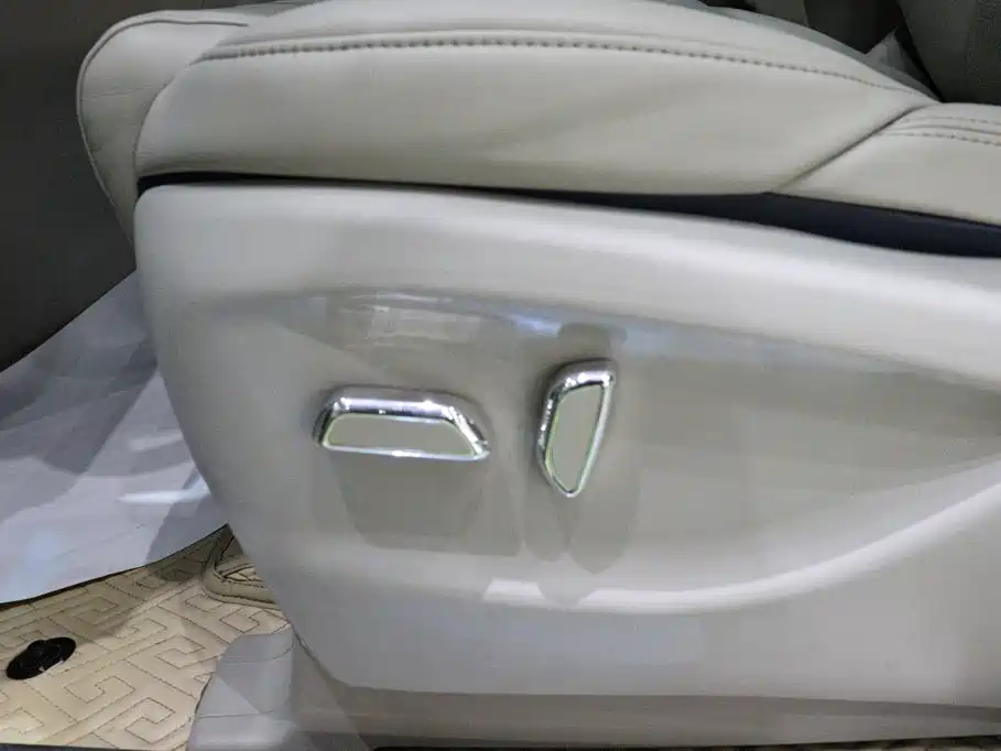 Buick GL8 — миниатюра 24