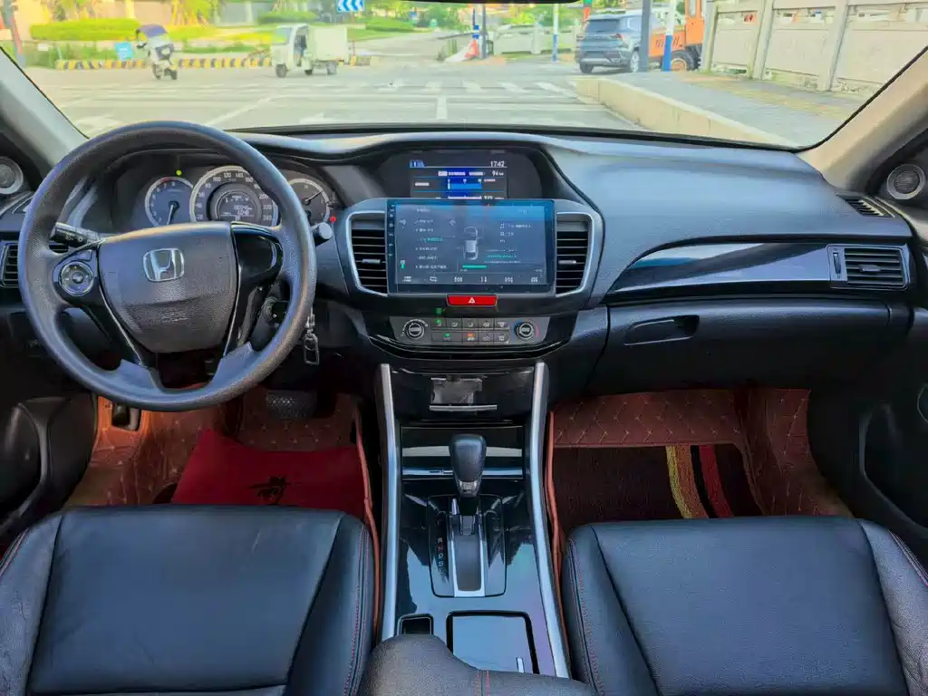 Honda Accord — миниатюра 5