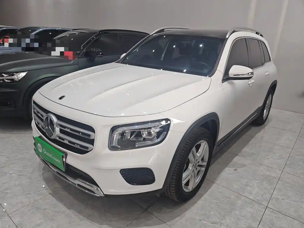 Mercedes-Benz GLB 2023