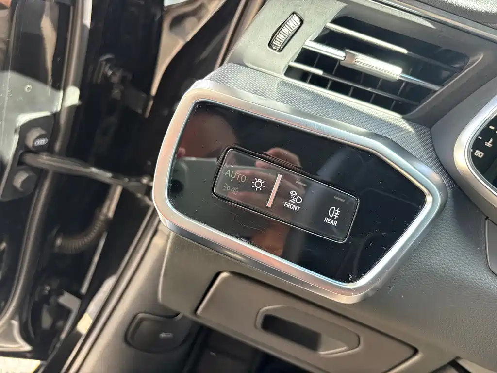 Audi A6L — миниатюра 15