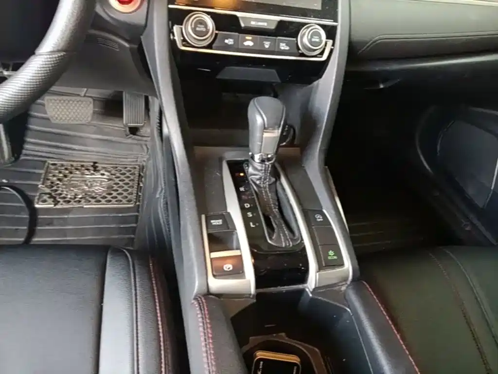 Honda Civic — миниатюра 14