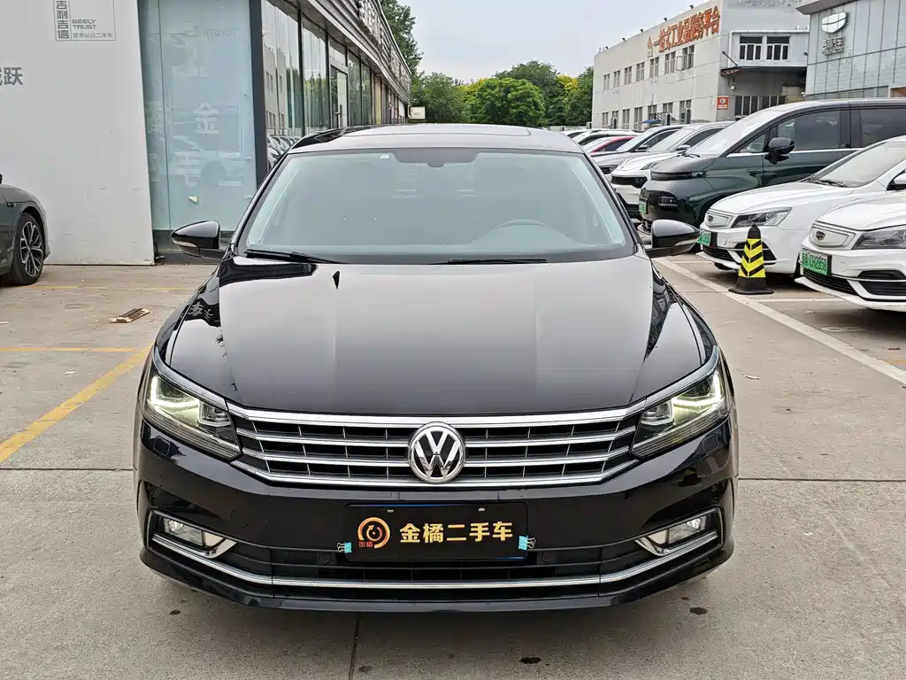 Volkswagen Passat 2017 330TSI DSG