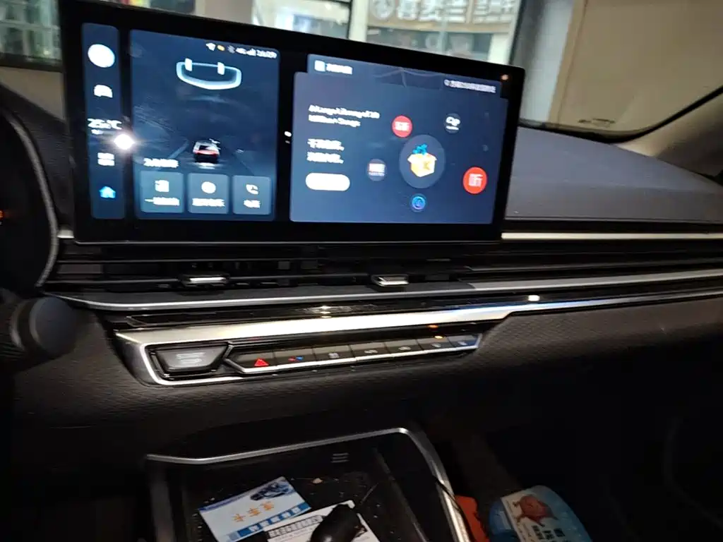 Geely Emgrand — миниатюра 13