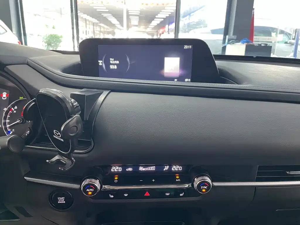 Mazda CX-30 — миниатюра 10
