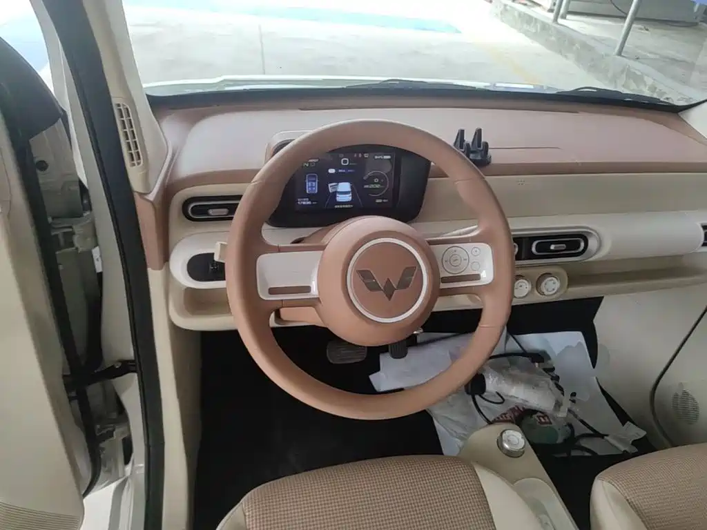 Wuling MINIEV — миниатюра 11