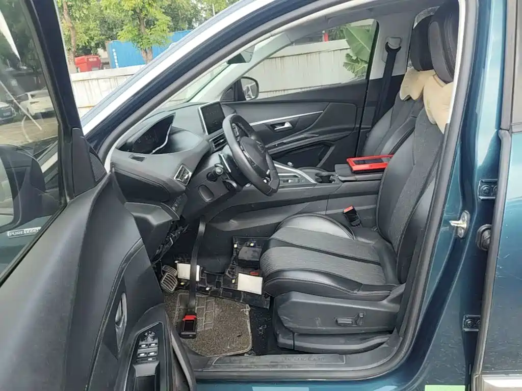 Peugeot 5008 — миниатюра 15