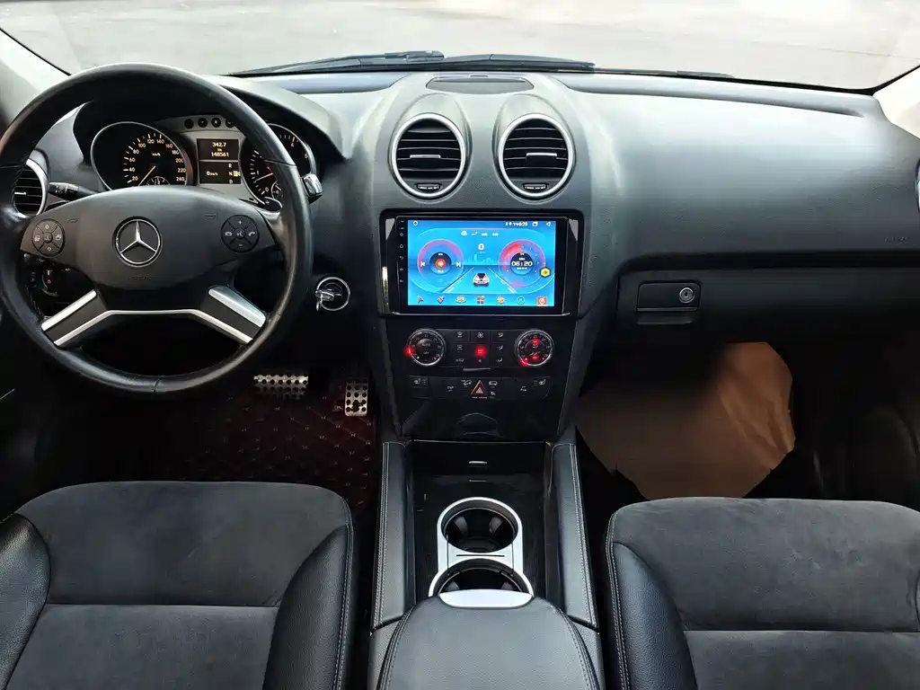 Mercedes-Benz M-Class — миниатюра 7