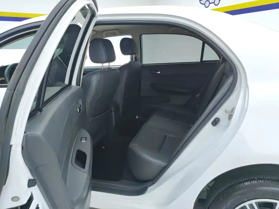 BYD F3 — миниатюра 11