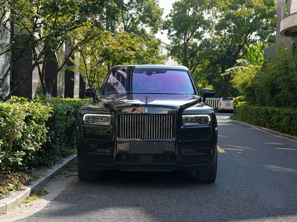 Rolls-Royce Cullinan — миниатюра 2