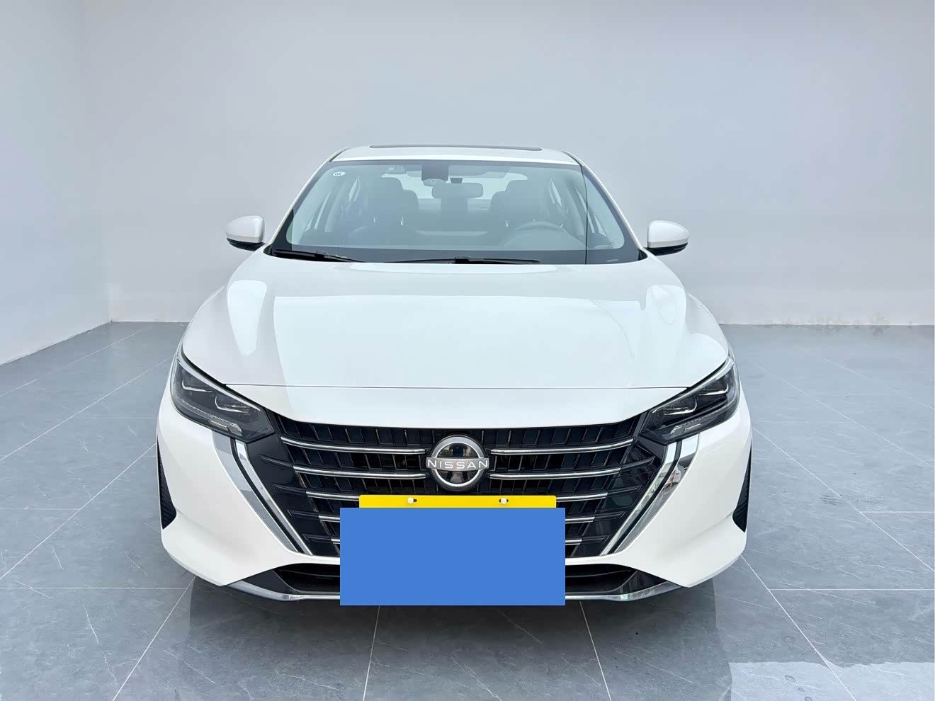 Nissan Sylphy 1.6 л 2024 г. Белый, пробег 41000 км