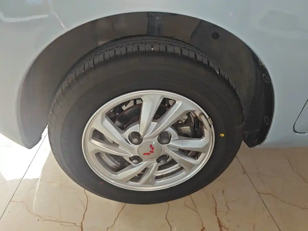 Wuling MINIEV — миниатюра 23
