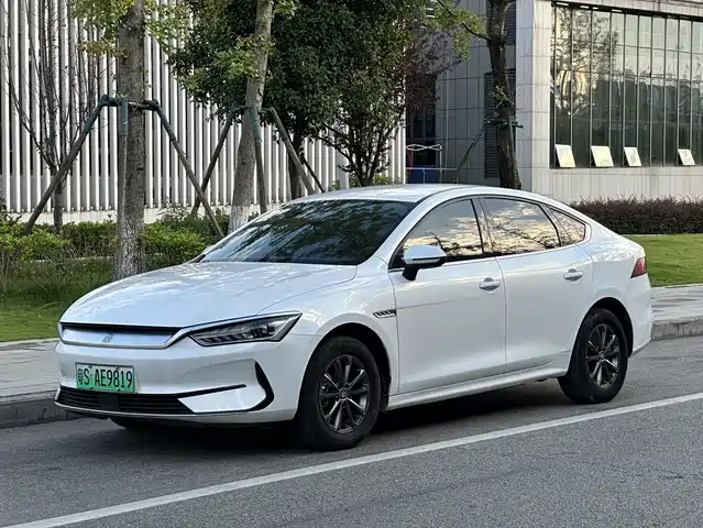 BYD 秦PLUS