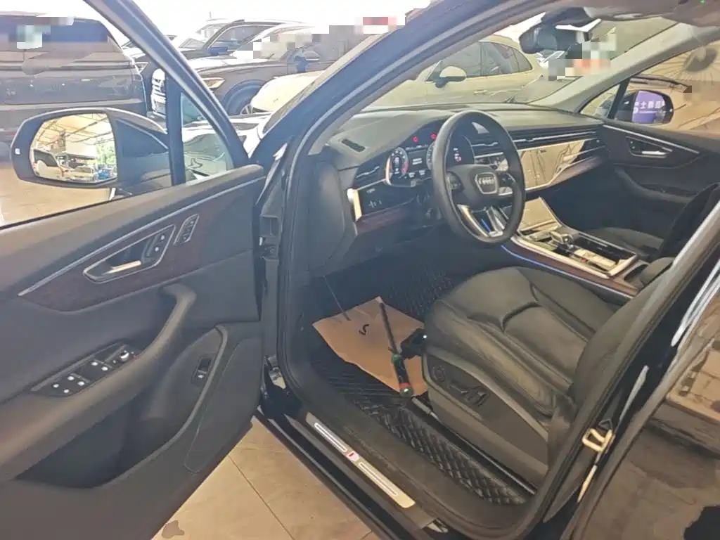 Audi Q7 — миниатюра 16