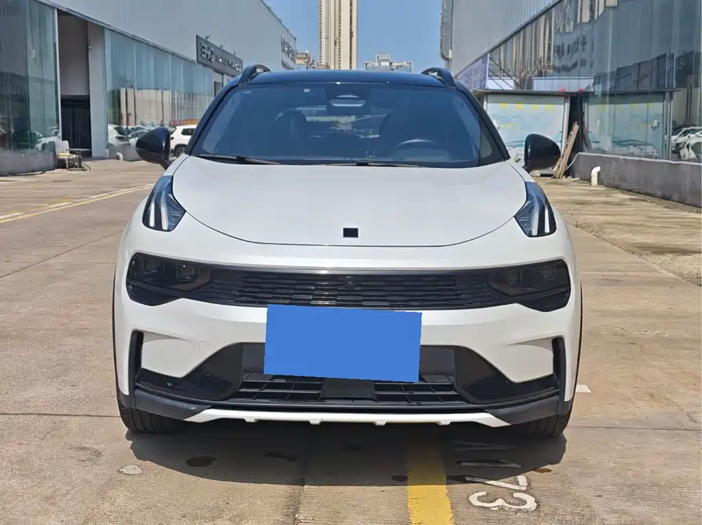 Lynk & Co 01 — миниатюра 2