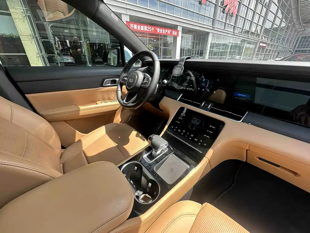 Li Auto ONE 2021 6 мест