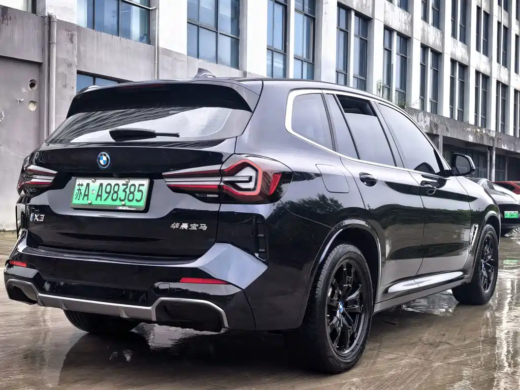 BMW iX3 — миниатюра 7