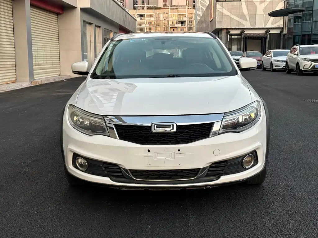 Qoros Qoros 3 — миниатюра 2