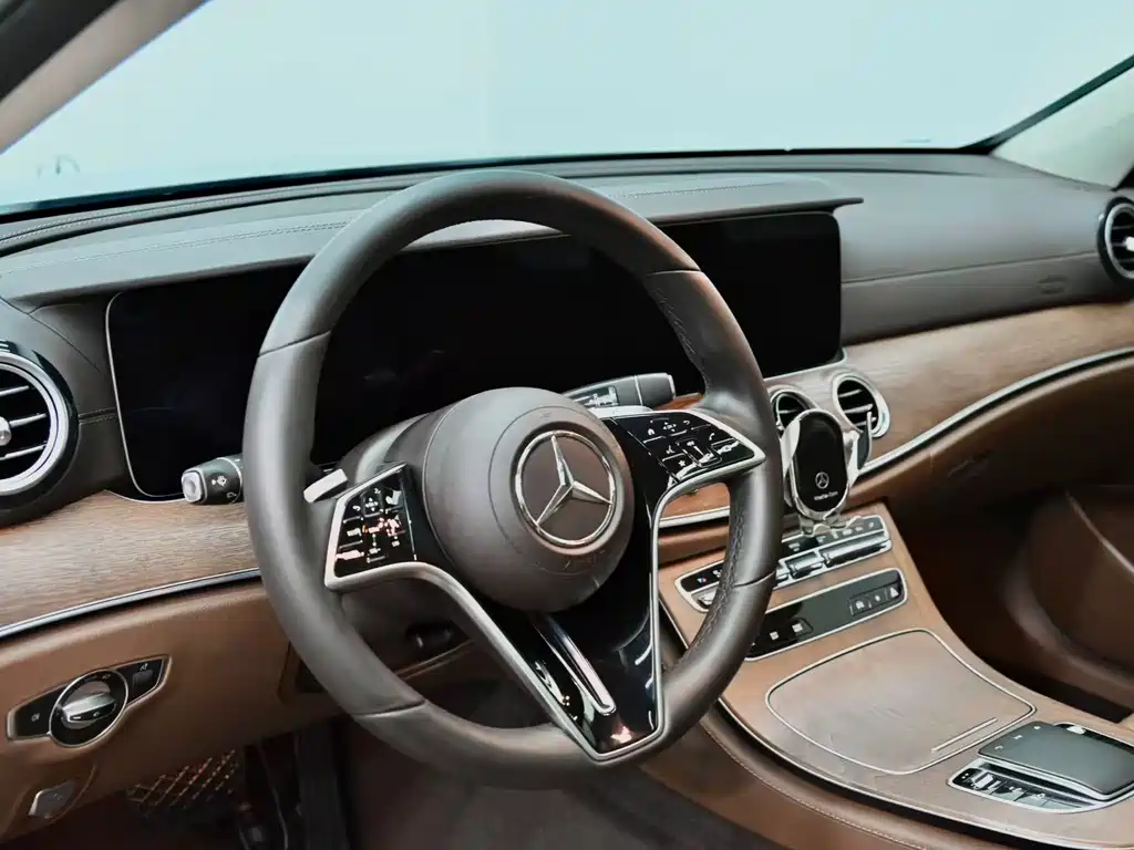 Mercedes-Benz E-Class New Energy E 350 e L Plug-in Hybrid Sedan, фото 22