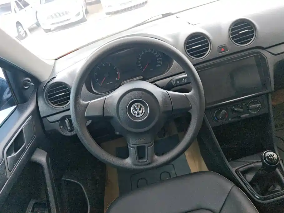 Volkswagen Jetta — миниатюра 15