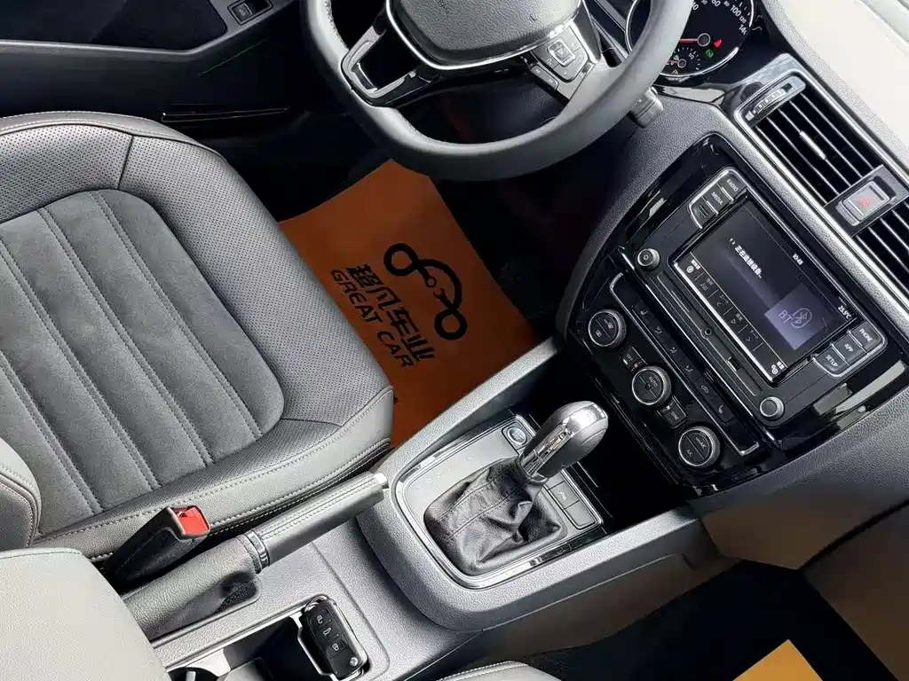 Volkswagen Sagitar — миниатюра 3