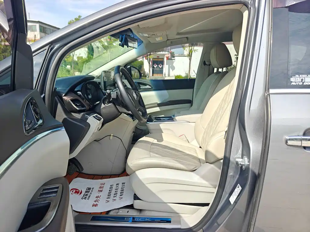 Buick GL8 — миниатюра 4