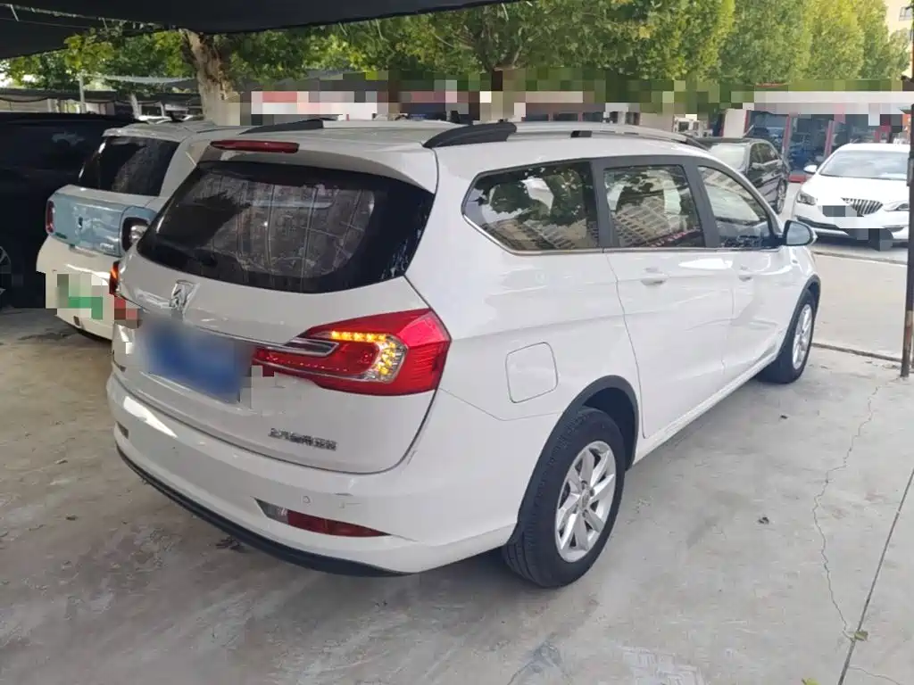 Baojun 310W — миниатюра 7