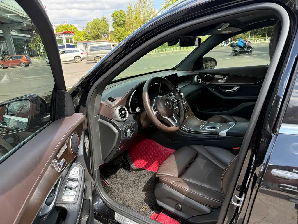 Mercedes-Benz GLC — миниатюра 8