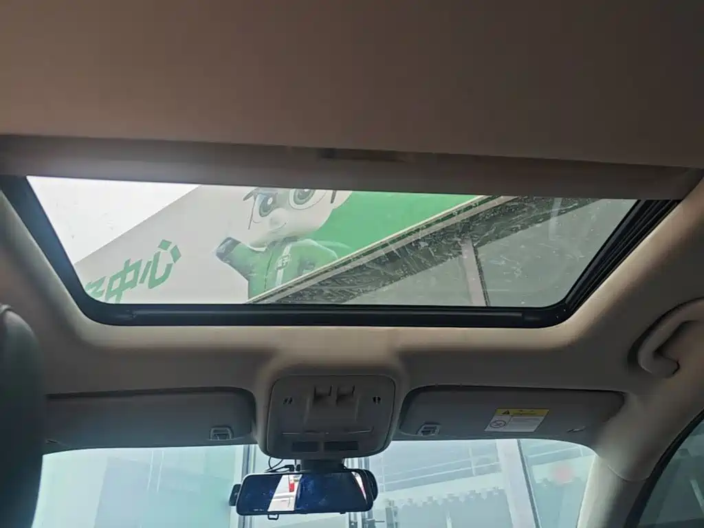 Buick Verano — миниатюра 14