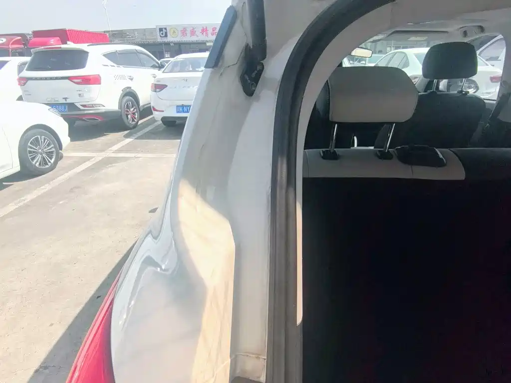 Changan CS35 — миниатюра 23