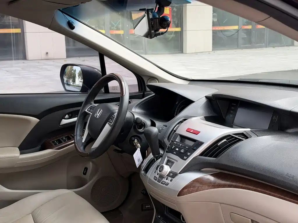 Honda Odyssey — миниатюра 10