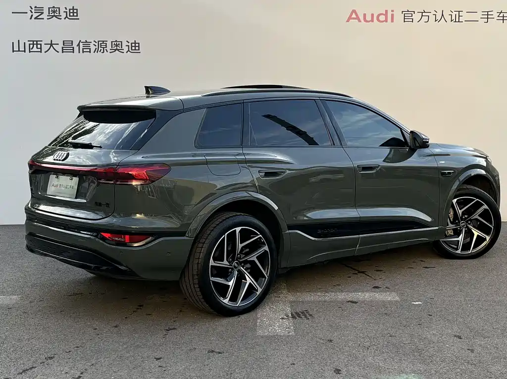 Audi Q6L e-tron — миниатюра 3