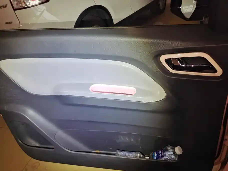 Wuling MINIEV — миниатюра 7