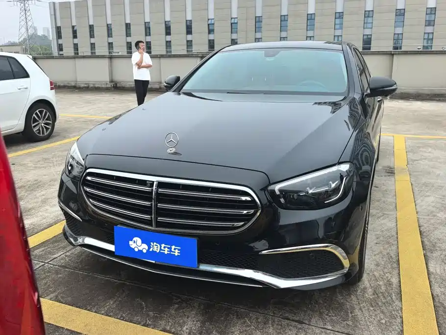Mercedes-Benz E-Class — миниатюра 2