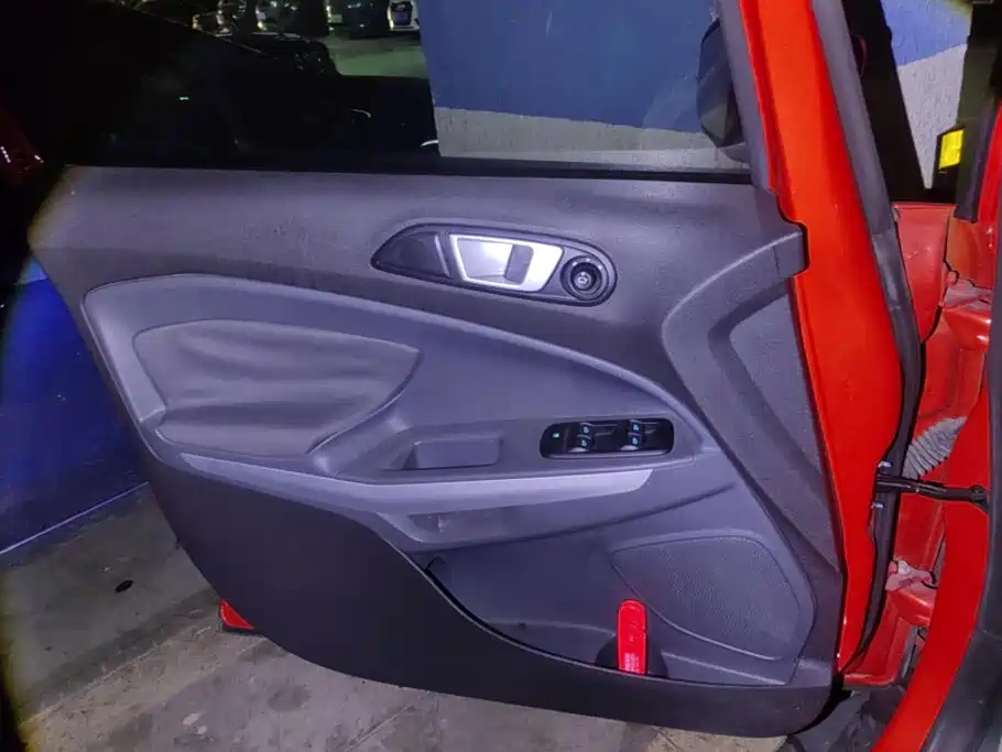 Ford Ecosport — миниатюра 7