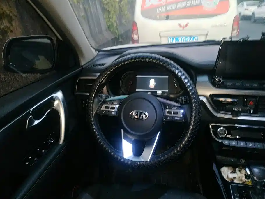 Kia Sportage — миниатюра 14