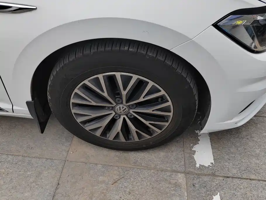 Volkswagen Sagitar — миниатюра 6