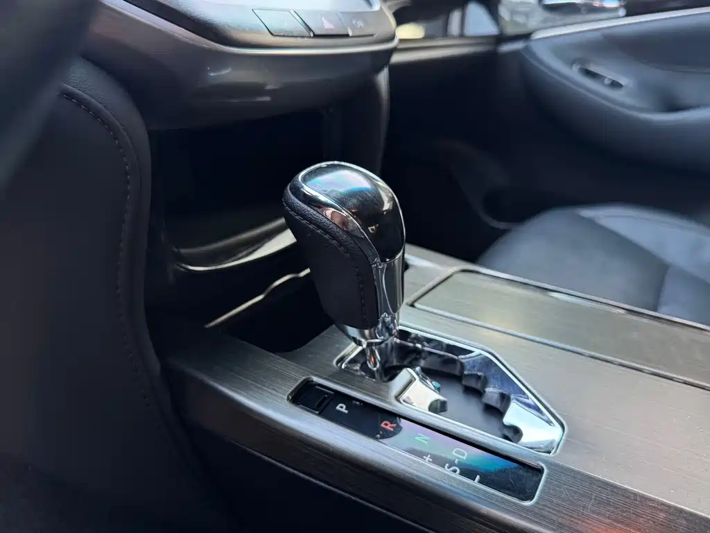 Toyota Crown — миниатюра 23