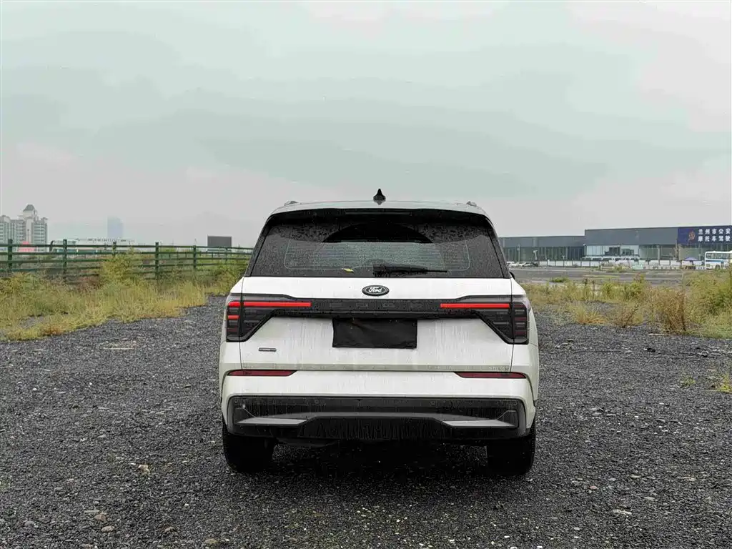 Ford Edge — миниатюра 5