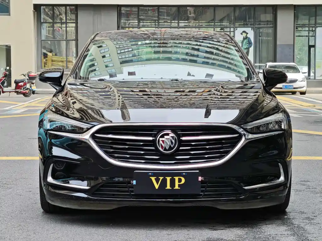 Buick LaCrosse — миниатюра 2
