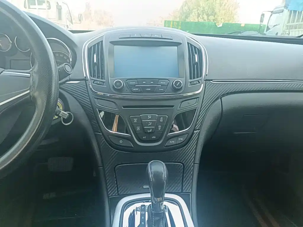 Buick Regal — миниатюра 13