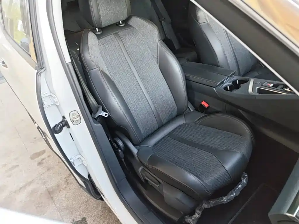 Peugeot 4008 — миниатюра 25
