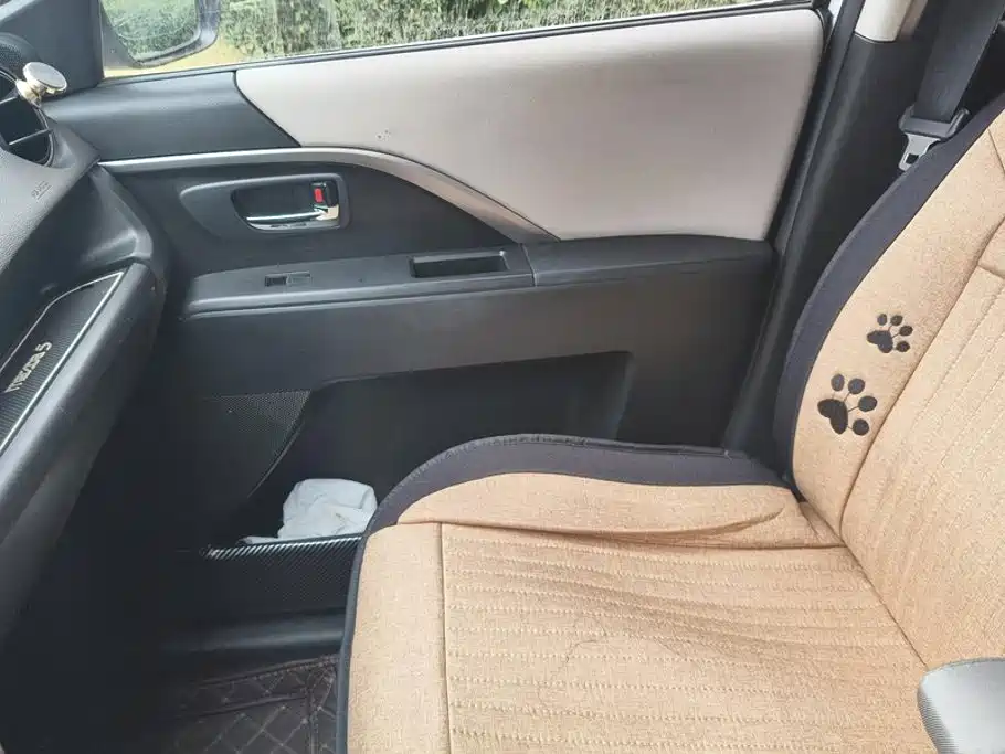 Mazda 5 — миниатюра 9