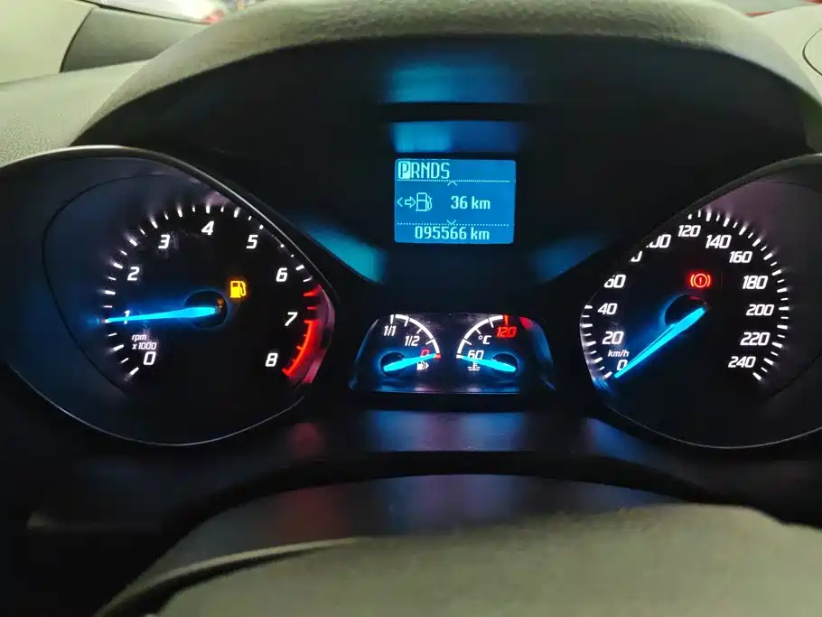 Ford Kuga — миниатюра 14